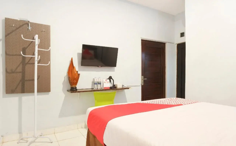 RedDoorz Plus @ Hotel Star 88