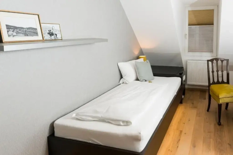 Standard Single room