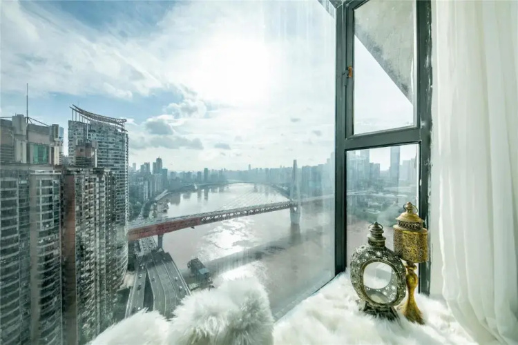 Baihong.Riverview Apartment