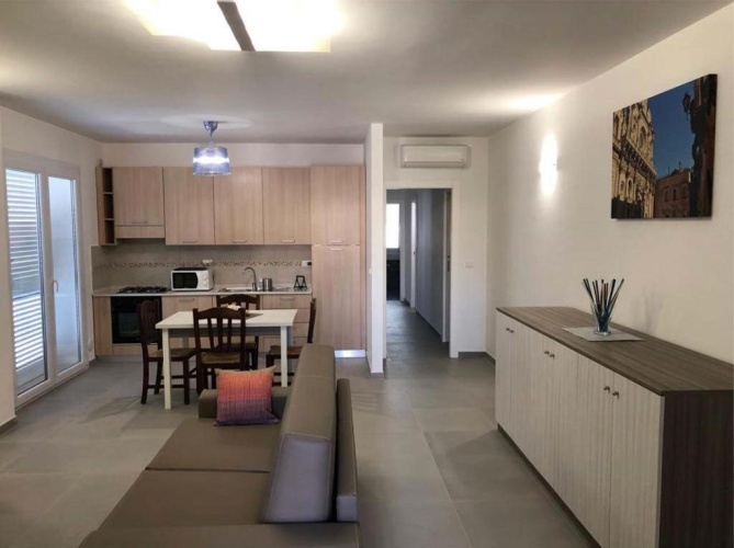 2 Bedrooms Apartment