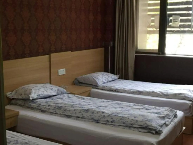 Fudun Holiday Hostel