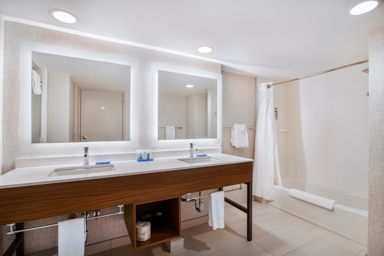 Double Suite