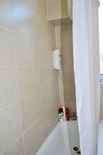 Modern and Bright 1 Bed Flat Near Leith