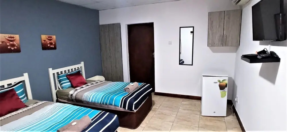 Waves Lodge