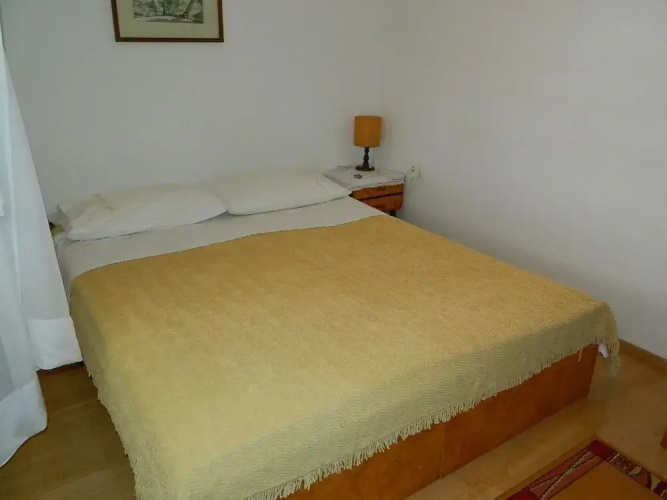 Apartment and Room Darinka