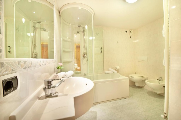 2 Bedrooms Duplex Apartment