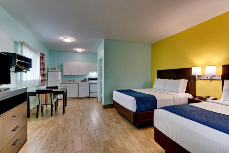 Standard Quadruple room