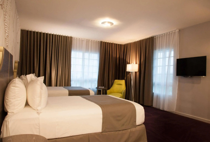 The L Hotel