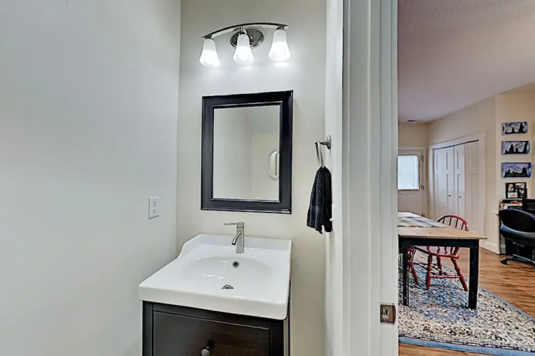 12coolsp 2 Bedroom Home