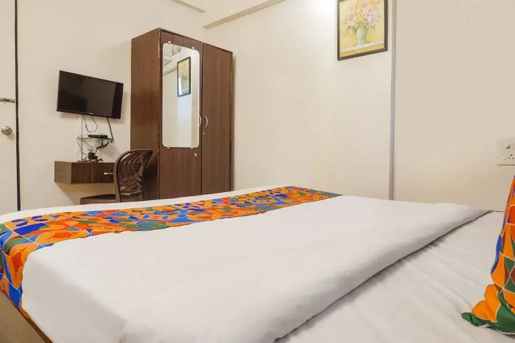 Fabhotel Royal Samrat