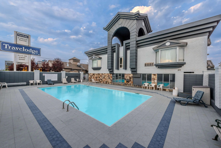 Travelodge By Wyndham Calgary South photo 15