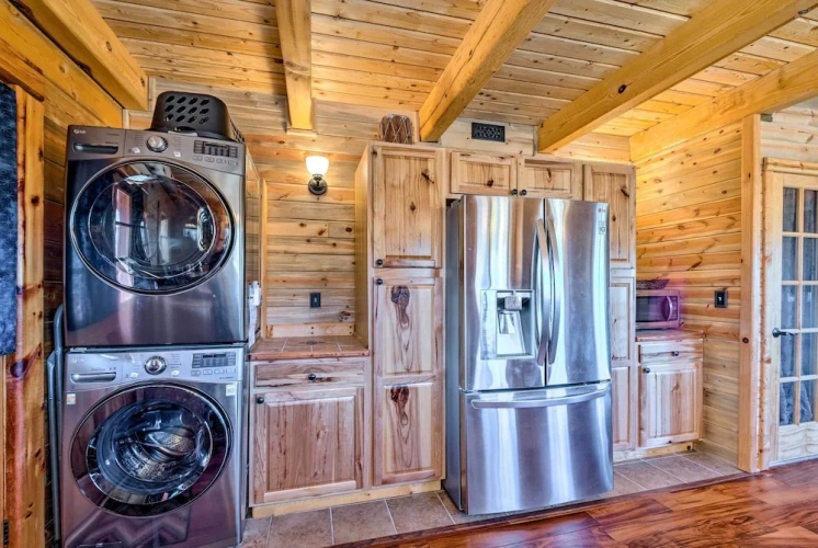 3 Bedrooms Cottage with balcony