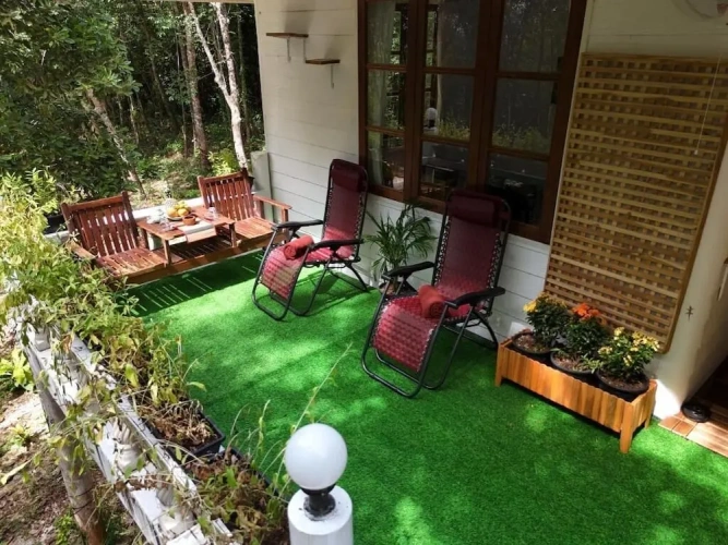 4 Bedrooms Cottage