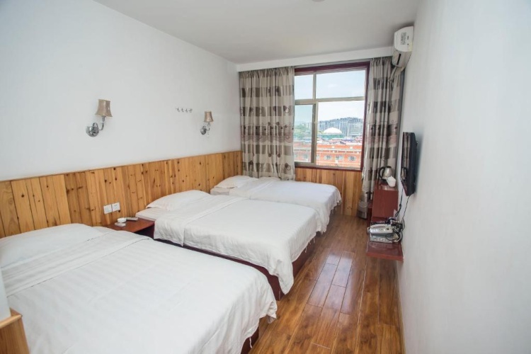Standard Triple room with balcony and with view