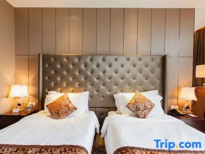 Deluxe Twin room with garden view
