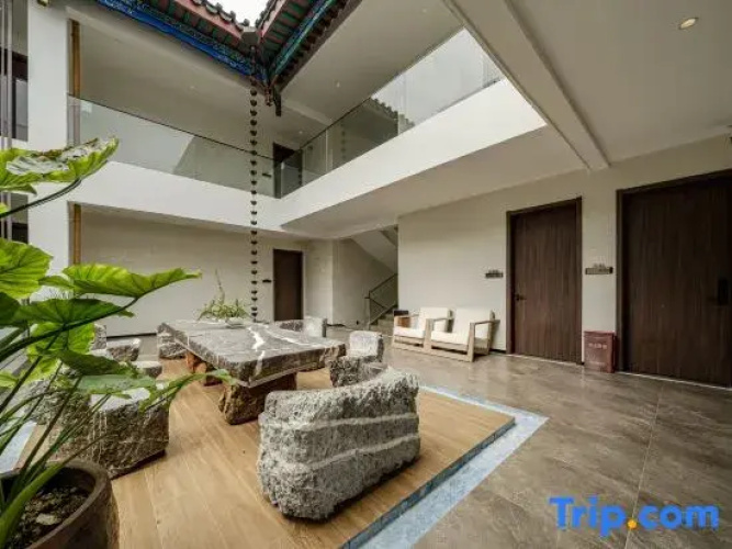 Puyi Homestay
