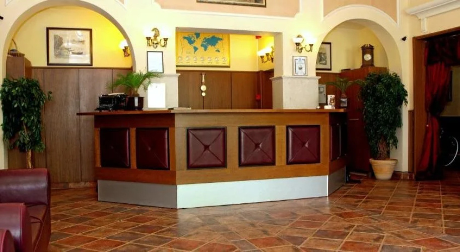 Anna-Kristina Hotel
