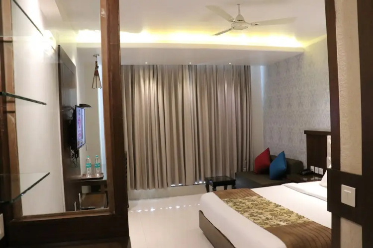 Wedcation By Tivoli - A Unit of Palmdale Resort