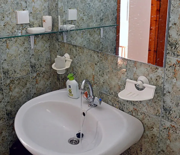 Manos Apartments