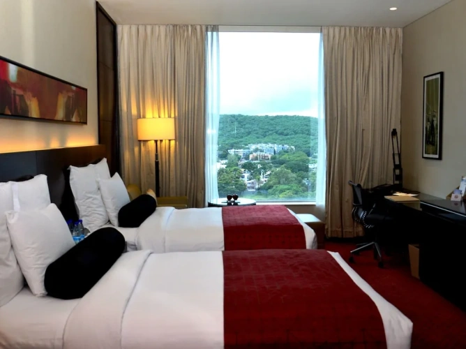 Standard Twin room with mountain view