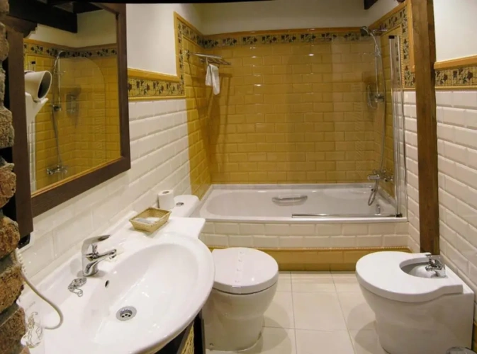 Standard Triple room