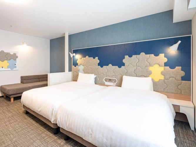 Quadruple Suite