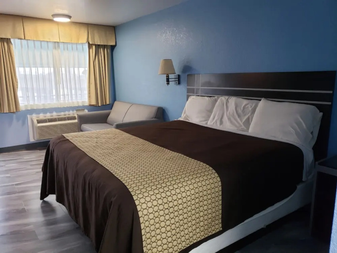 Regency Inn