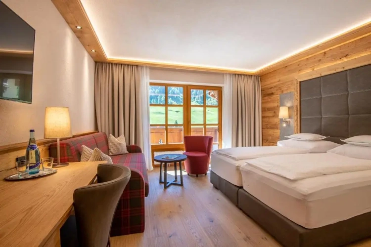 Deluxe Double room with balcony