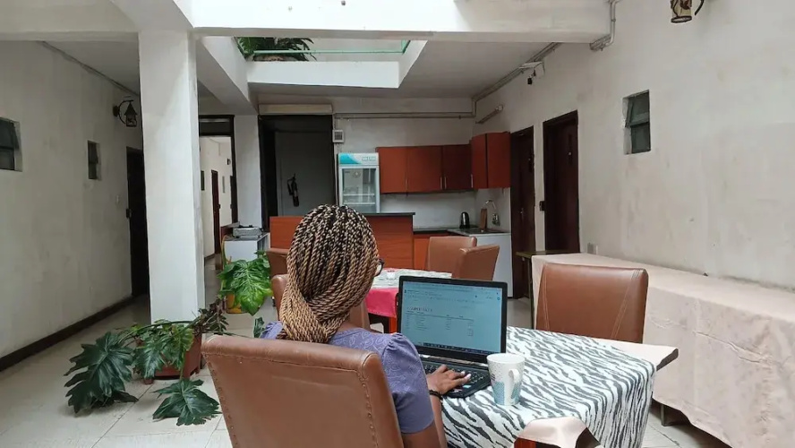 Sadili Oval B & B