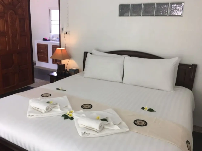 1 Bedroom Deluxe Suite