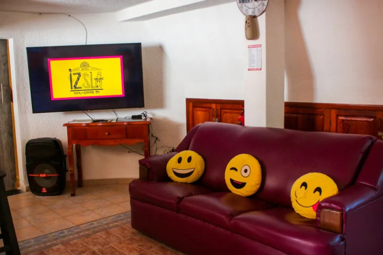 Izsla Suites