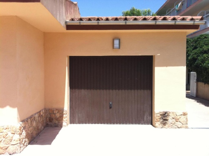3 Bedrooms Villa