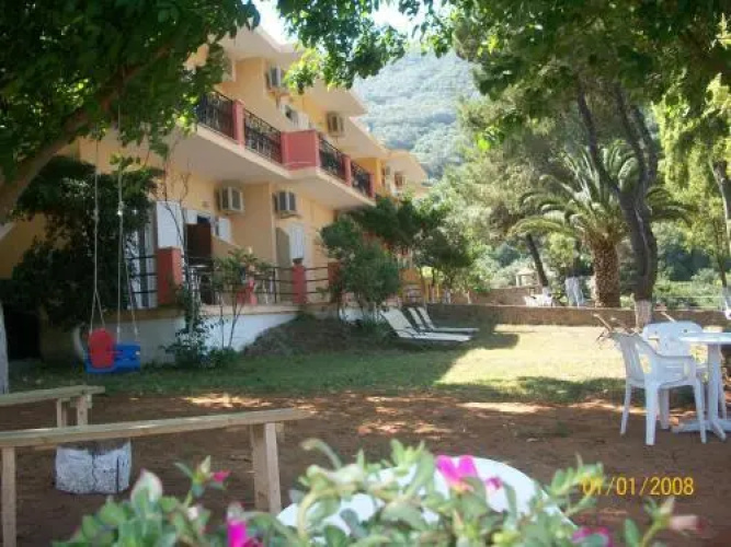 Aparthotel 3 stars Ermones