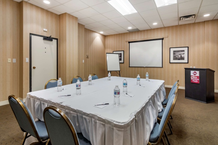 Best Western Plus Vancouver Airport Hotel photo 16