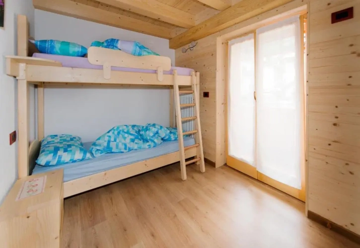 3 Bedrooms Apartment