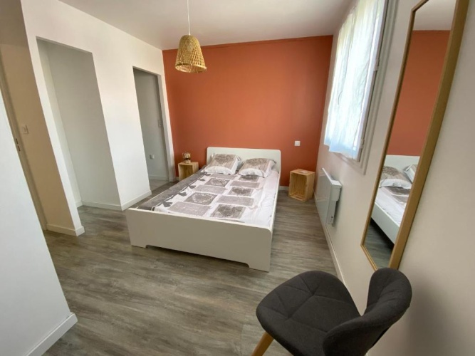 4 Bedrooms Cottage