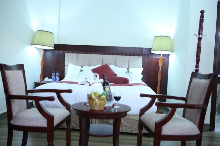 Waterfront Hotel