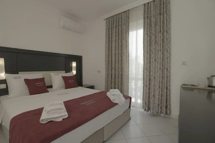 Omer Aybak Beach Hotel