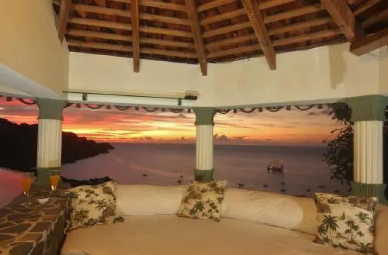 Tropical Hideaway