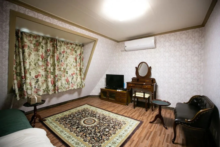 Mokhwa Hotel