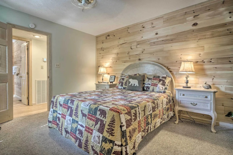 Furnished Deck & Grill: Rustic Pigeon Forge Cabin