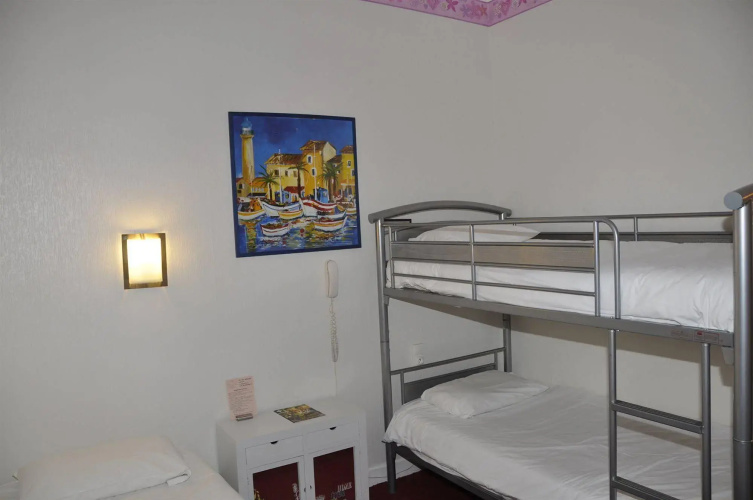 Sarl Hotel Cesar