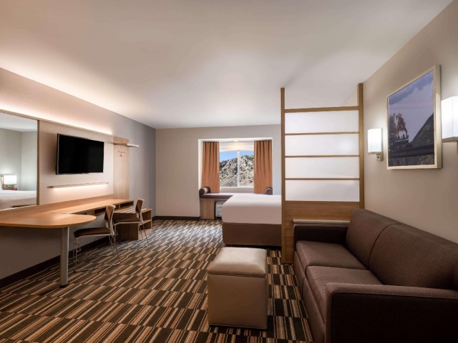 Double Suite