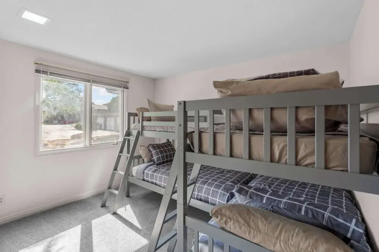 Cozy Condo - Stay for 9