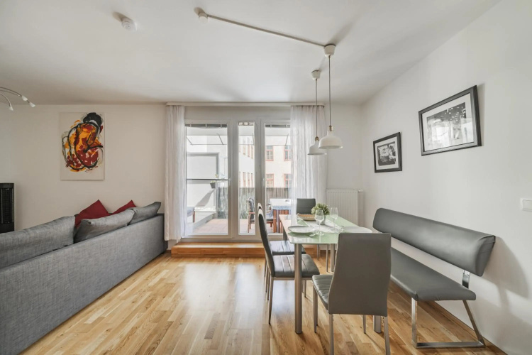 17 C&J's Apartment