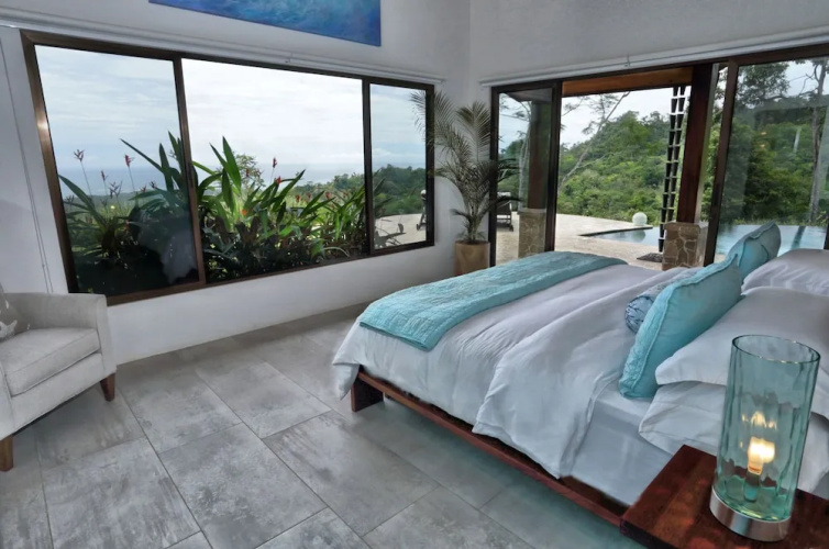 Golden Pineapple Villas