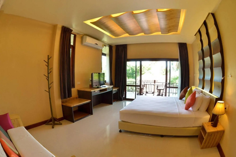 Palm Leaf Resort