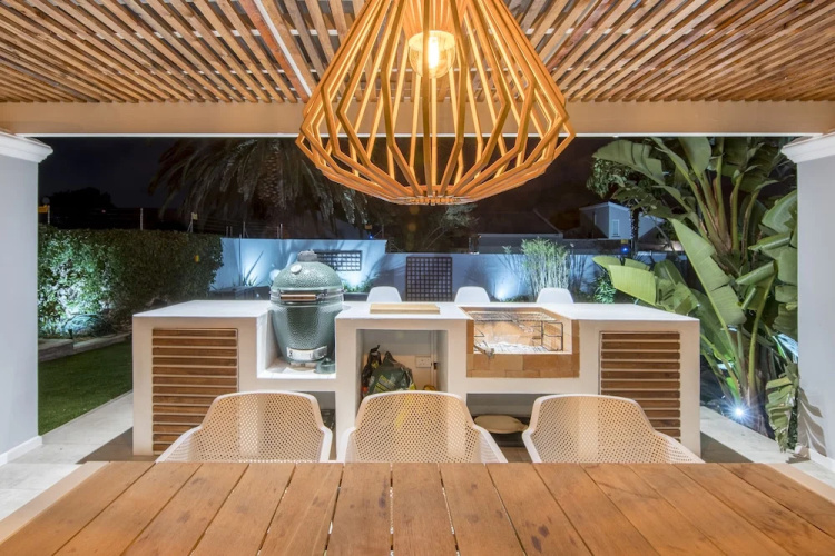 Three-bedroom-holiday-home! Living Area With Open-plan Kitchen. Big Veranda!