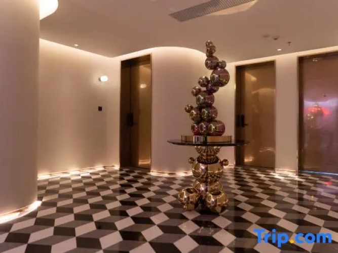 Tide hotel