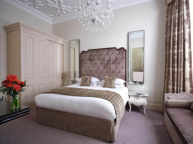 Sloane Club Hotel